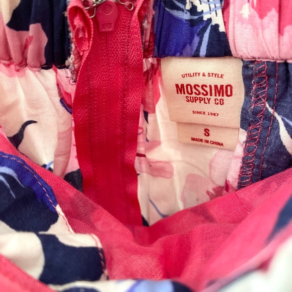 *SALE! MUST GO!* Mossimo floral dress - Picture 2 of 4